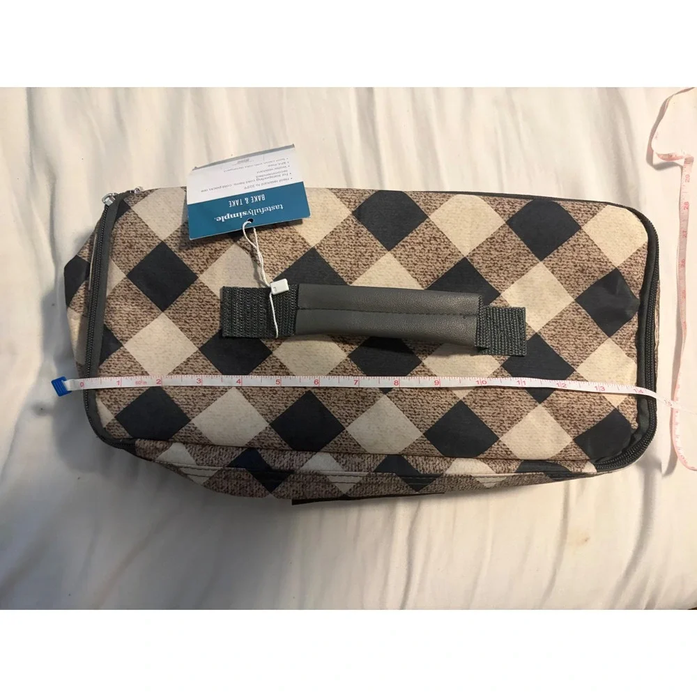 Tastefully Simple Bake & Take Insulated Carrier Buffalo Check Tan Black NWT